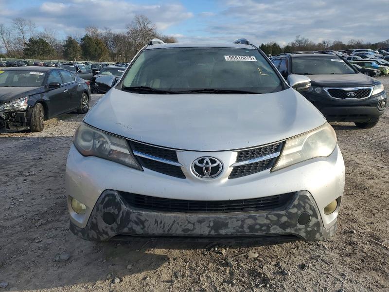 Фото 5 - TOYOTA RAV4