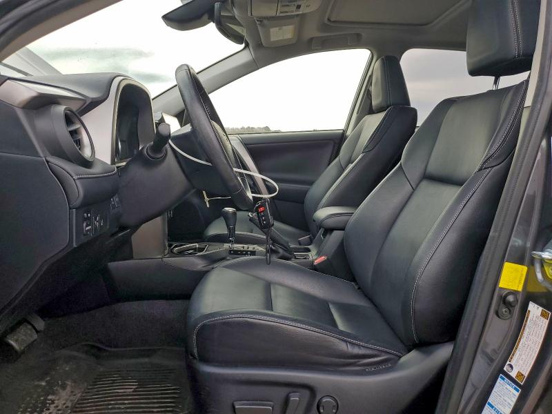 Фото 7 - TOYOTA RAV4