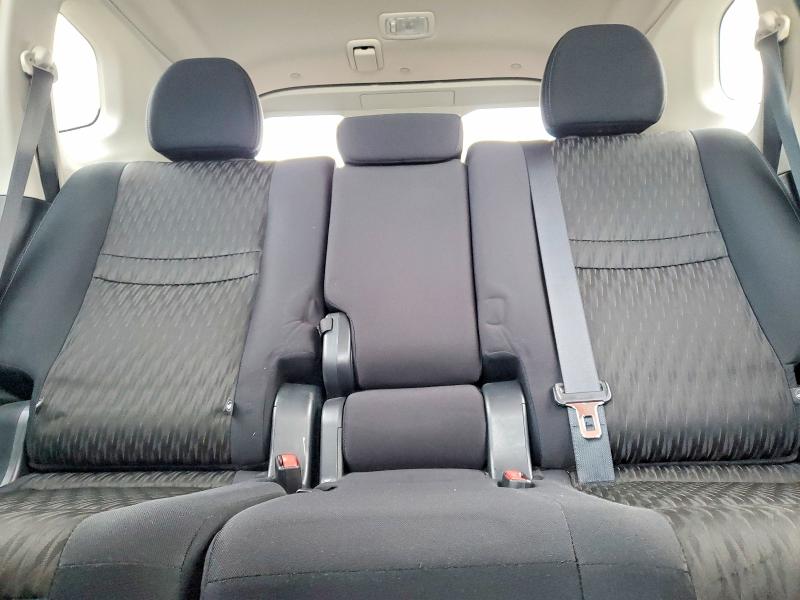 Фото 10 - NISSAN ROGUE