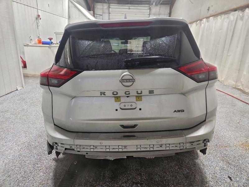 Фото 6 - NISSAN ROGUE