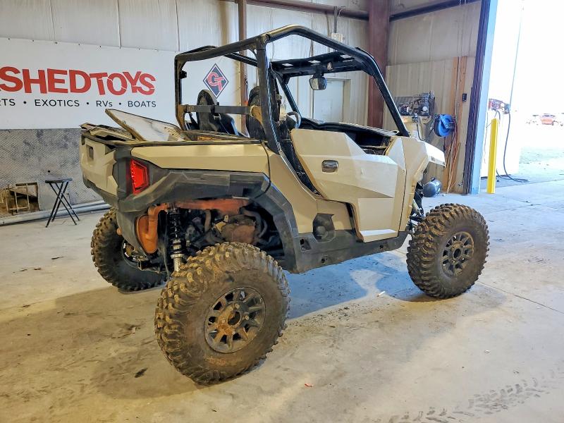 POLARIS GENERAL 10 2024