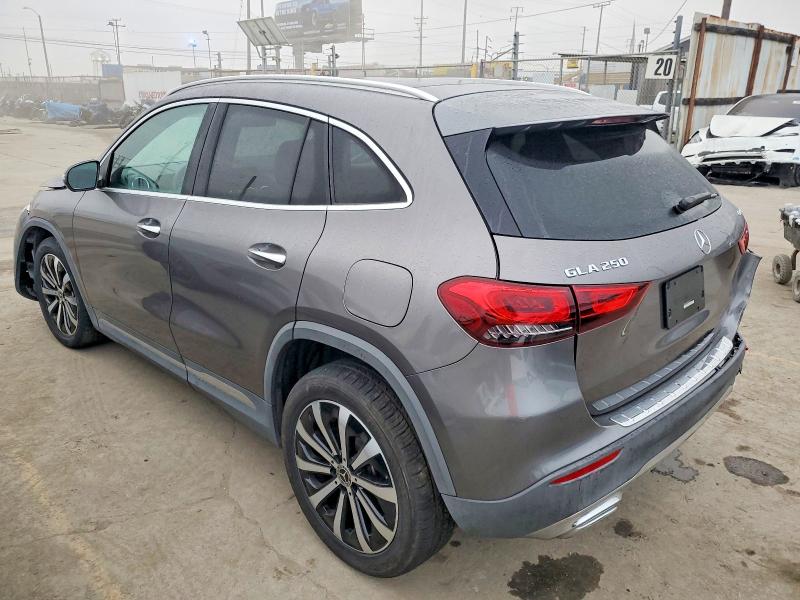 Фото 2 - MERCEDES-BENZ GLA-CLASS