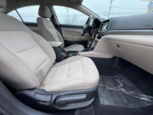 Фото 5 - HYUNDAI ELANTRA