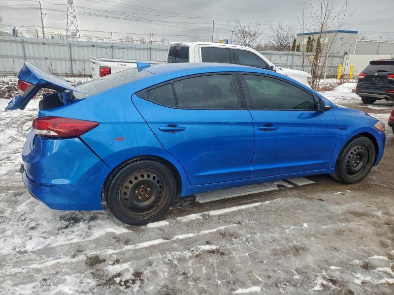 Фото 3 - HYUNDAI ELANTRA