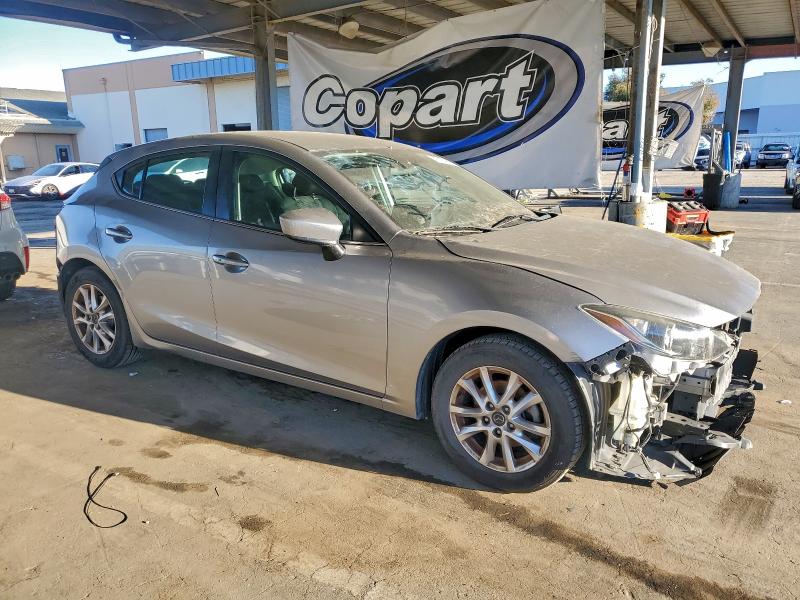 Фото 4 - MAZDA 3