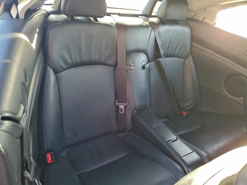 Фото 10 - LEXUS IS