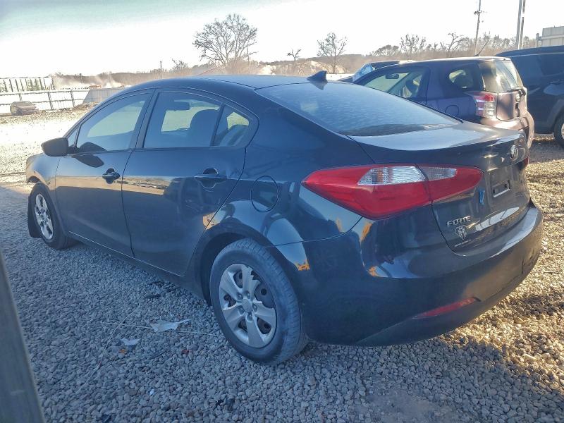 Фото 2 - KIA FORTE