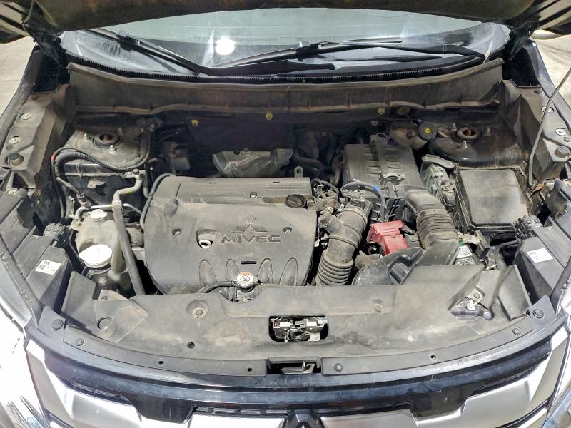 Фото 12 - MITSUBISHI OUTLANDER