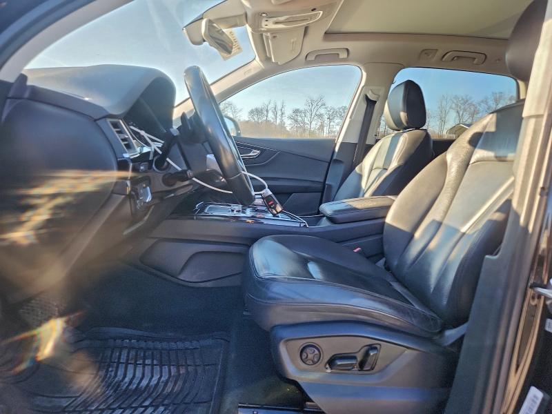 Фото 7 - AUDI Q7