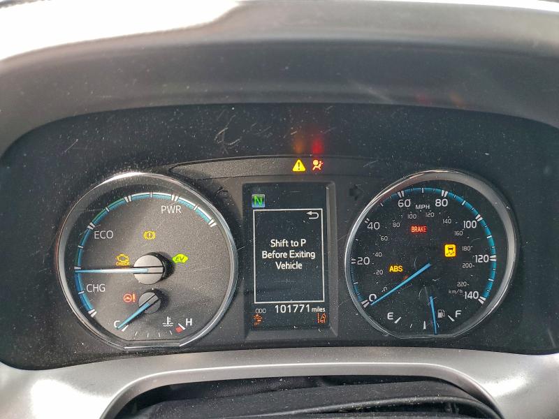 Фото 9 - TOYOTA RAV4