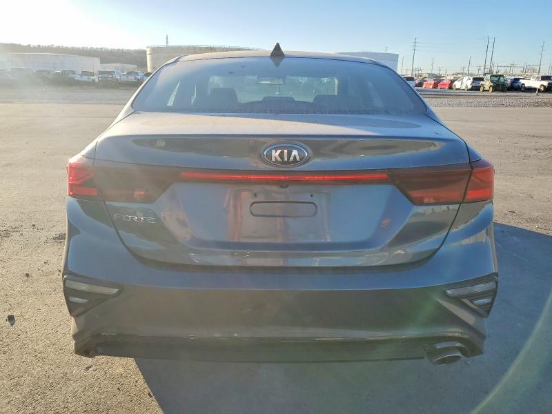 Фото 6 - KIA FORTE