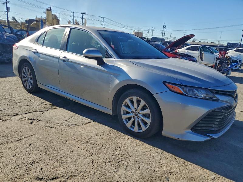 Фото 4 - TOYOTA CAMRY