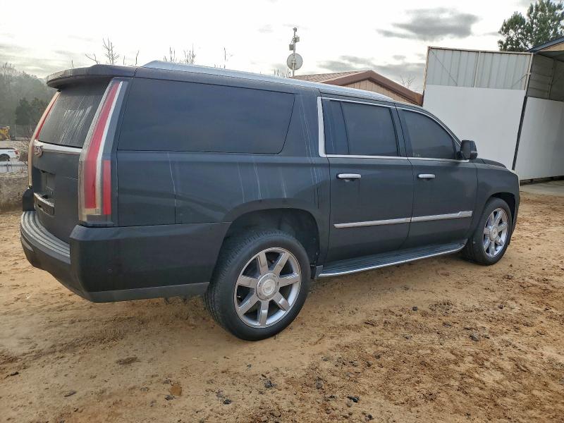 Фото 3 - CADILLAC ESCALADE