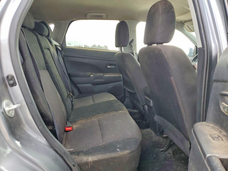 Фото 11 - MITSUBISHI OUTLANDER