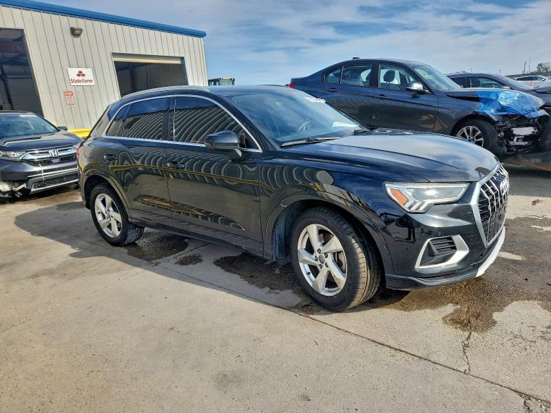 Фото 4 - AUDI Q3