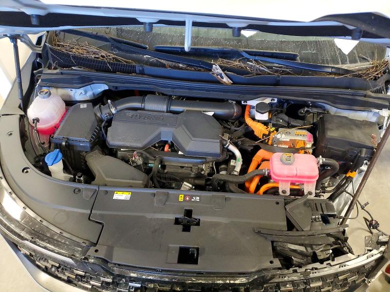 Фото 12 - KIA CARNIVAL S