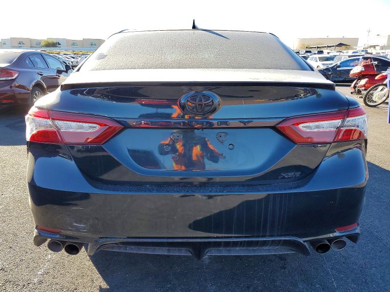 Фото 6 - TOYOTA CAMRY