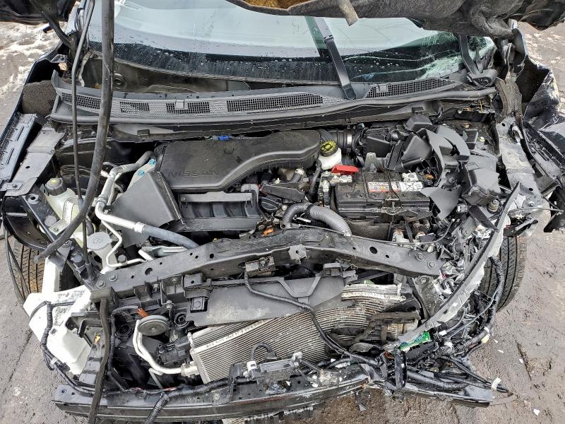 Фото 12 - NISSAN ROGUE