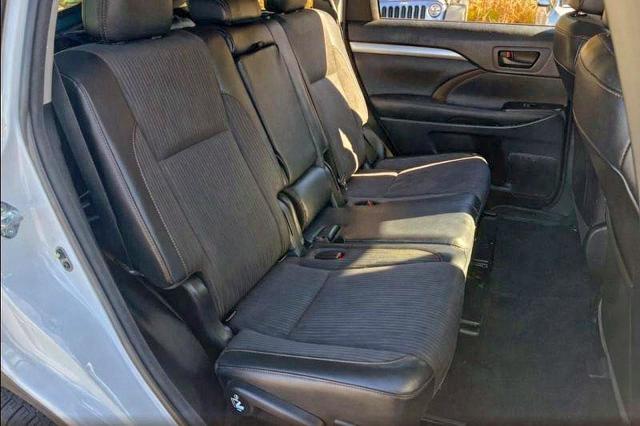 Фото 6 - TOYOTA HIGHLANDER