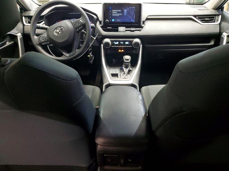 Фото 8 - TOYOTA RAV4