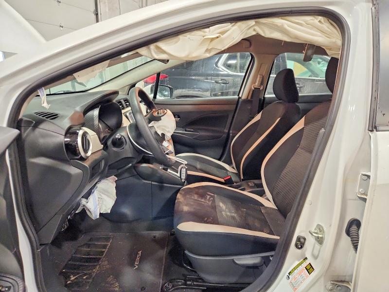 Фото 7 - NISSAN VERSA