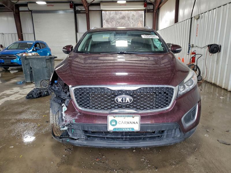 Фото 5 - KIA SORENTO