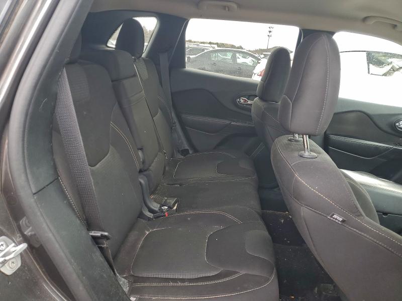 Фото 11 - JEEP GRAND CHER