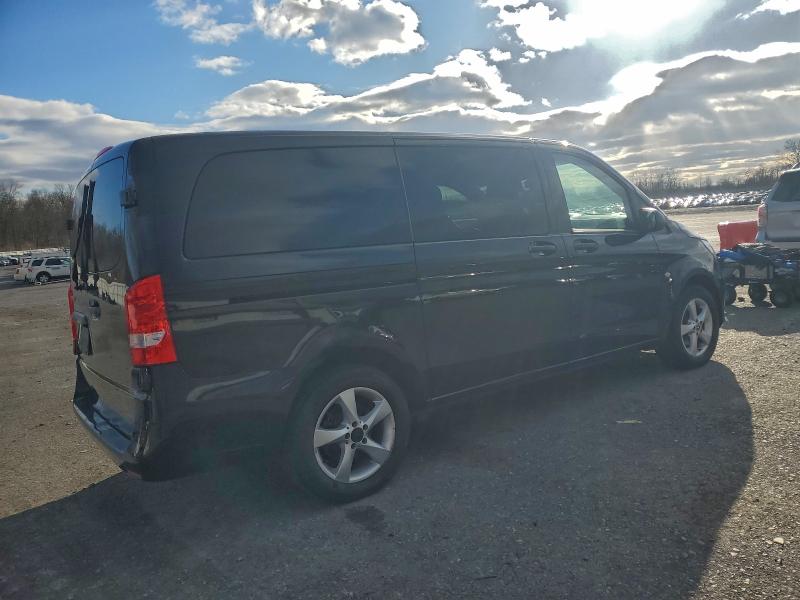 Фото 3 - MERCEDES-BENZ METRIS