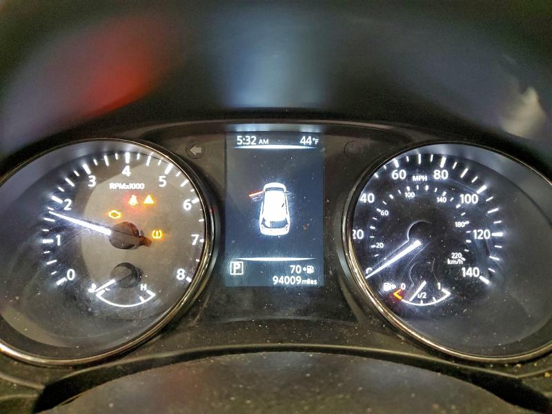 Фото 9 - NISSAN ROGUE