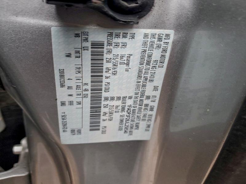 Фото 12 - FORD FOCUS