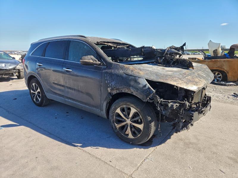 Фото 4 - KIA SORENTO