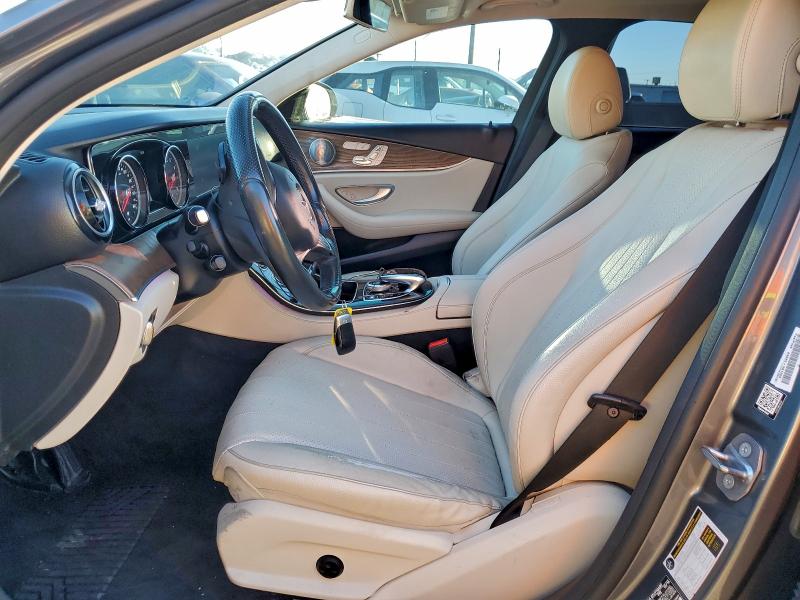 Фото 7 - MERCEDES-BENZ E-CLASS