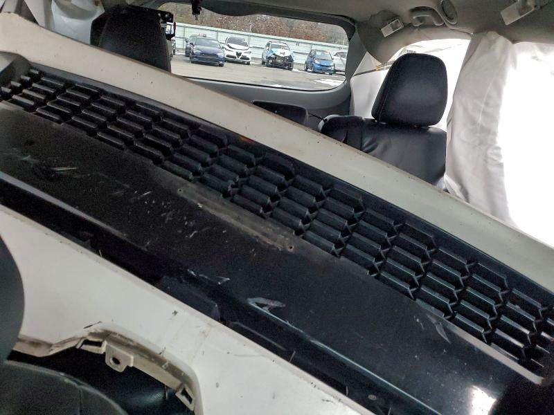 Фото 10 - TOYOTA SIENNA