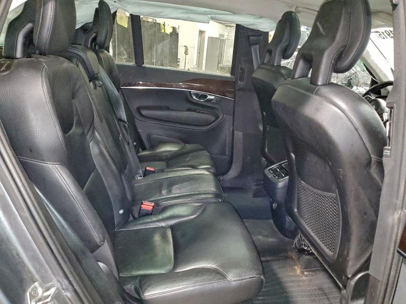 Фото 11 - VOLVO XC90