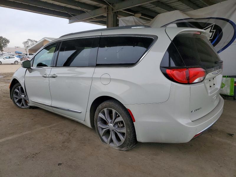 Фото 2 - CHRYSLER PACIFICA