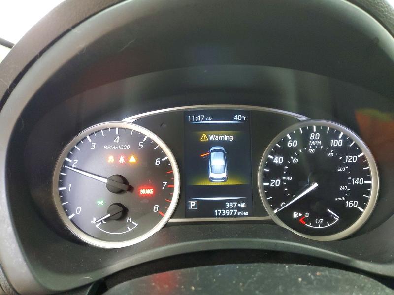 Фото 9 - NISSAN SENTRA