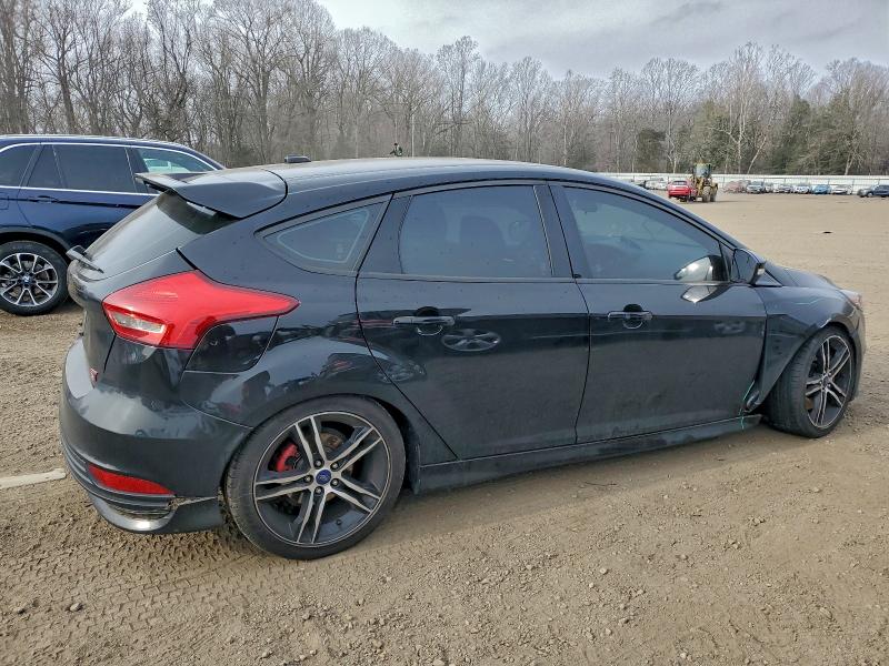 Фото 3 - FORD FOCUS