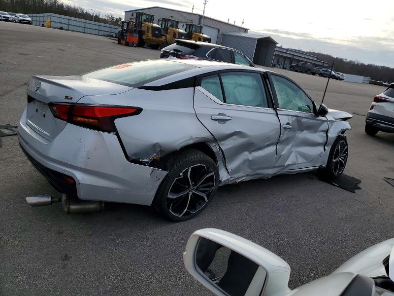 Фото 3 - NISSAN ALTIMA