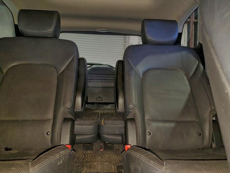 Фото 10 - HYUNDAI SANTA FE