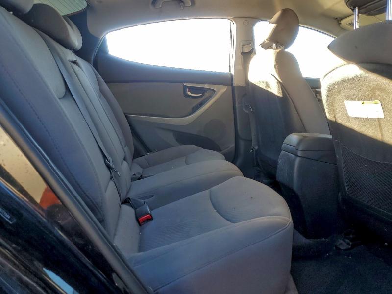 Фото 10 - HYUNDAI ELANTRA