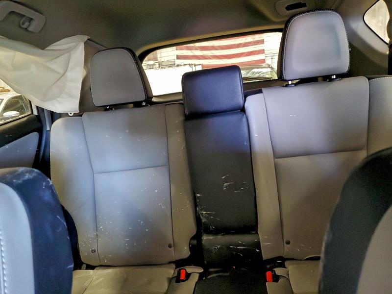 Фото 10 - TOYOTA RAV4