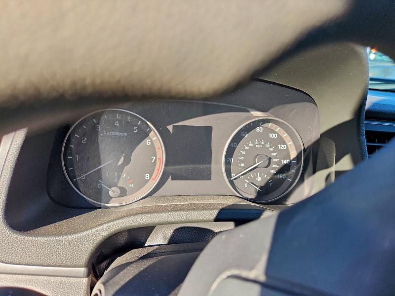 Фото 9 - HYUNDAI ELANTRA