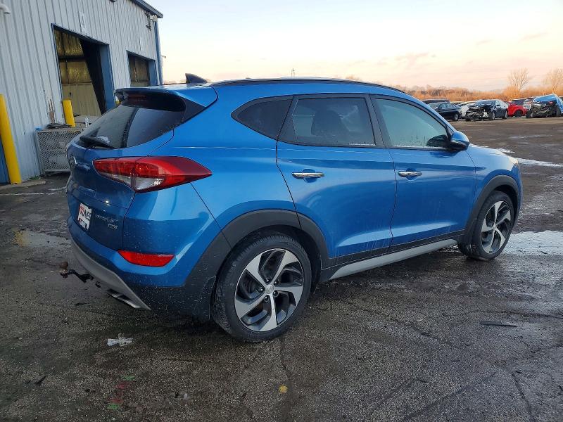 Фото 3 - HYUNDAI TUCSON