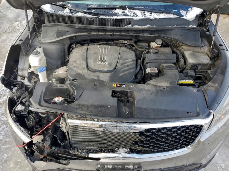 Фото 12 - KIA SORENTO