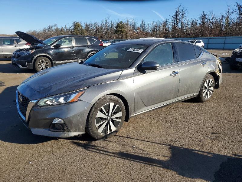 Фото 1 - NISSAN ALTIMA