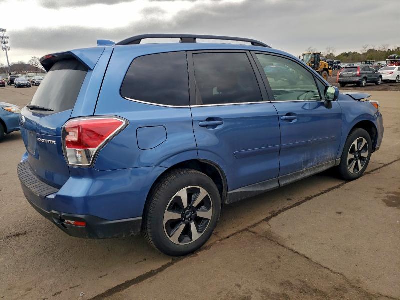Фото 3 - SUBARU FORESTER