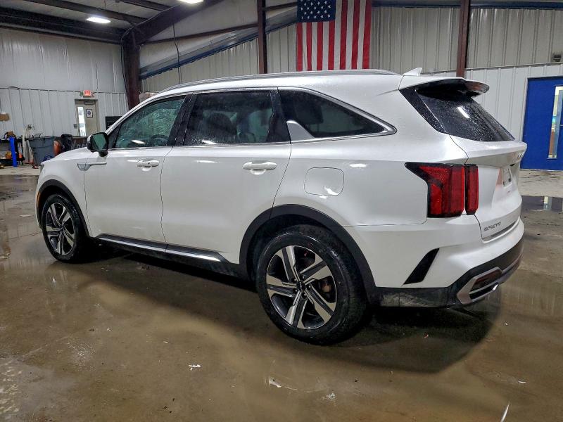 Фото 2 - KIA SORENTO