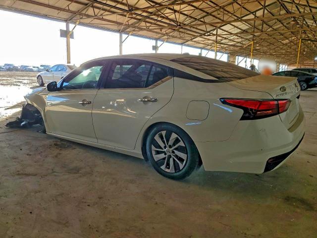 Фото 2 - NISSAN ALTIMA