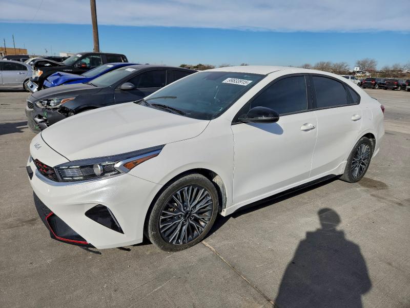 Фото 1 - KIA FORTE