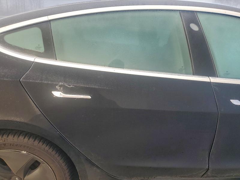Фото 10 - TESLA MODEL 3